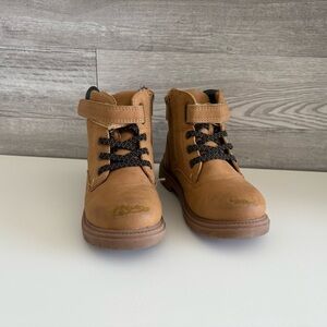 Kids Tan Boots Size 11C